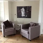 Couette-café Bij Tijn Op De Gracht Amsterdam
