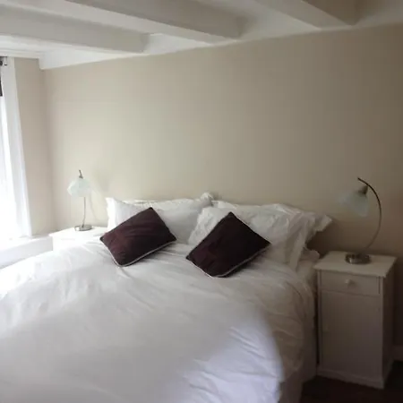 Bed and breakfast Bij Tijn Op De Gracht Ámsterdam