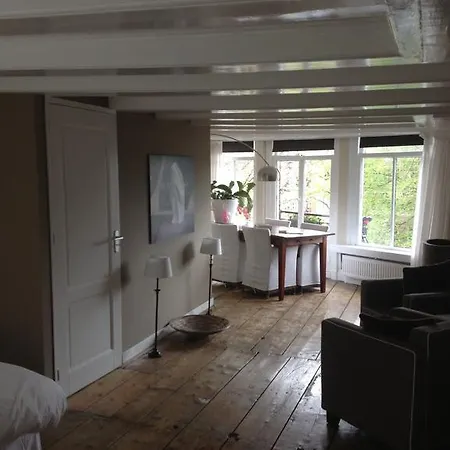 Bed & Breakfast Bij Tijn Op De Gracht Amsterdam