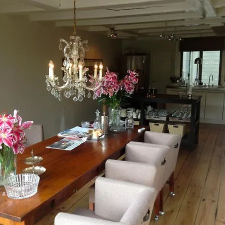 Bed & Breakfast Bij Tijn Op De Gracht
