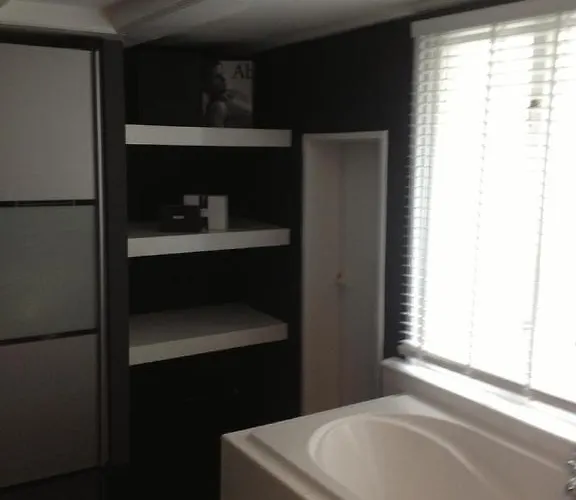 Bij Tijn Op De Gracht Couette-café *