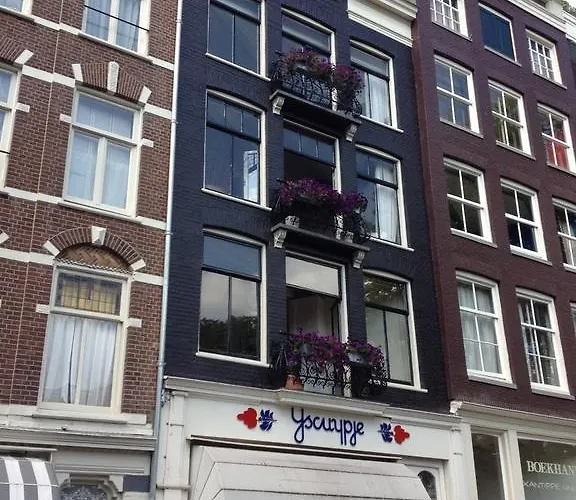 Bij Tijn Op De Gracht