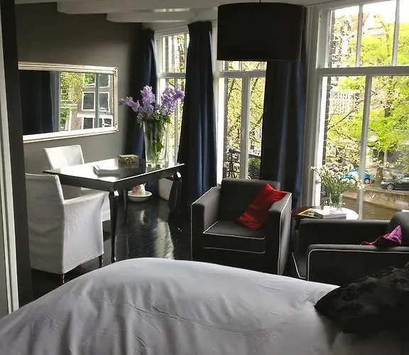 Bij Tijn Op De Gracht