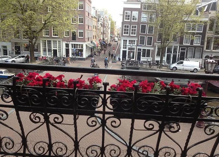 Bij Tijn Op De Gracht